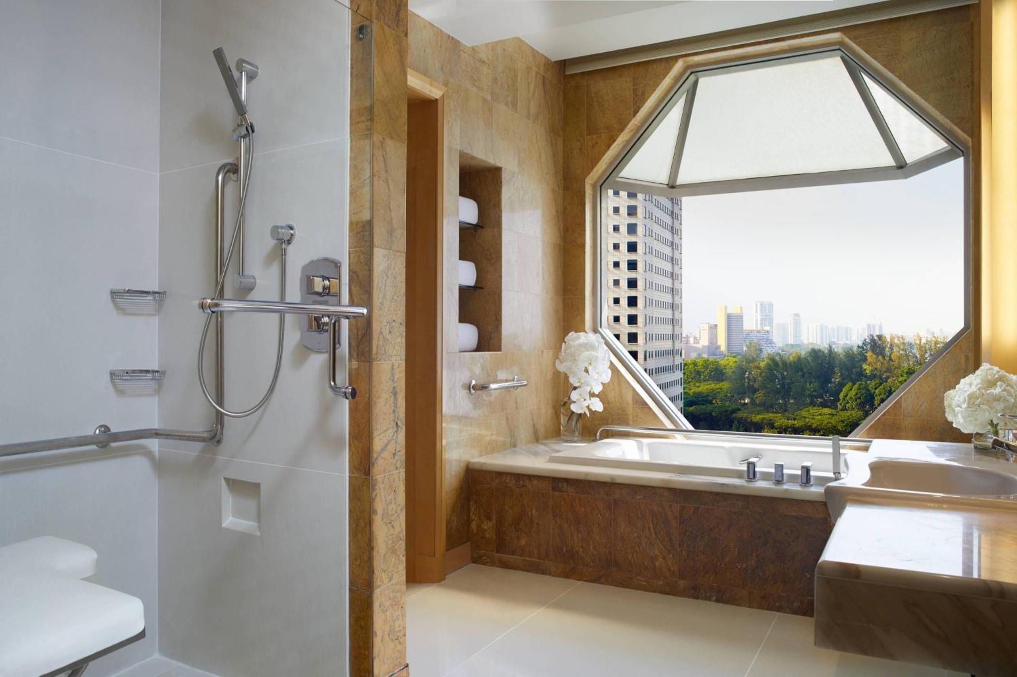 Deluxe Kallang 2 Twin Beds Kallang Precinct View
